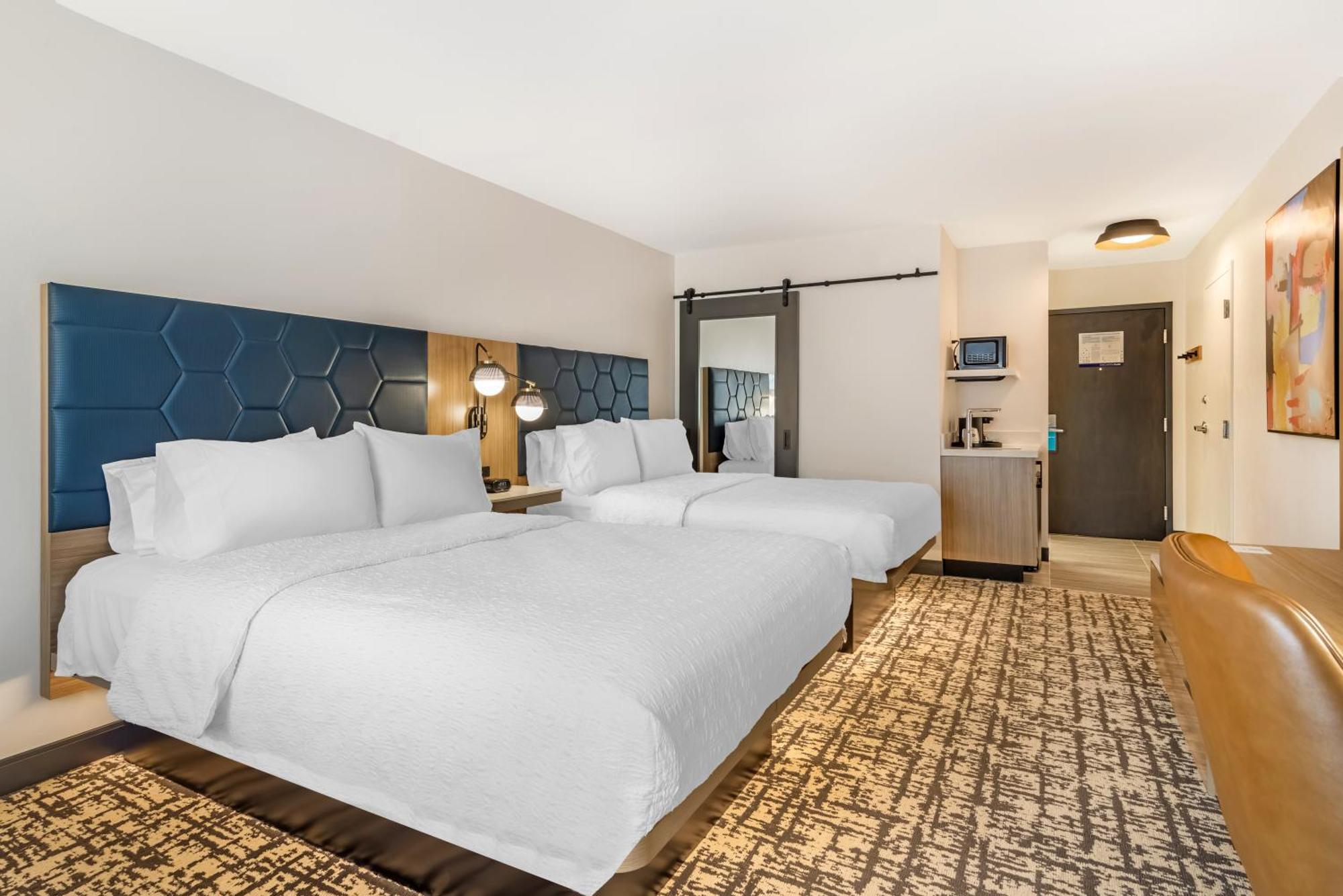 Hampton Inn Atlanta-Стокбридж Экстерьер фото
